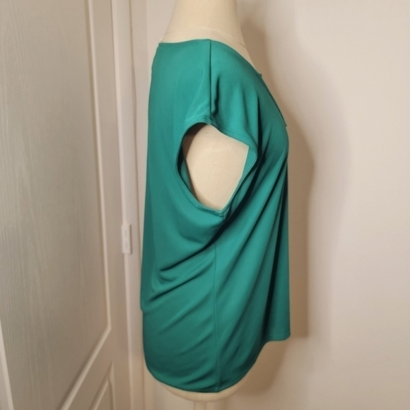 Guess by Marciano Green Sleeveless Blouse - Size Small - Picture 6 of 7